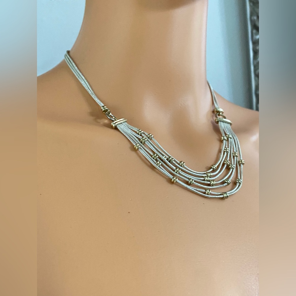 BEAUTIFUL MULTI TIERED NECKLACE - Picture 16 of 16